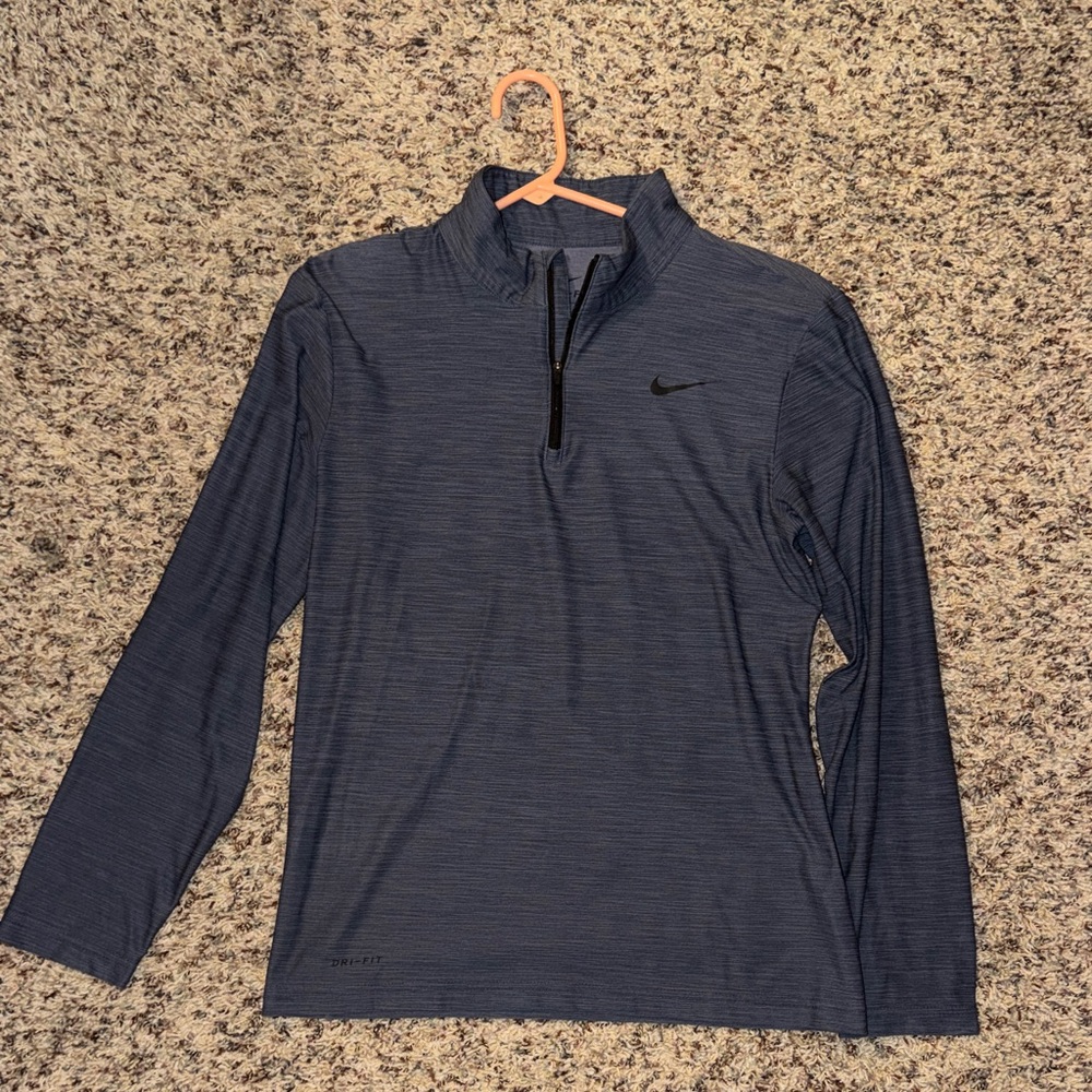Mens Nike 1/4 zip - small
